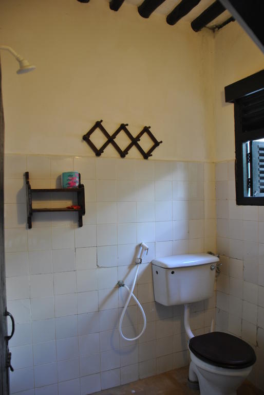 Shella White House Bed & Breakfast Lamu Exterior photo