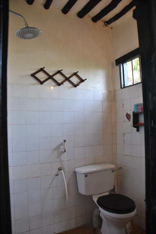 Shella White House Bed & Breakfast Lamu Exterior photo