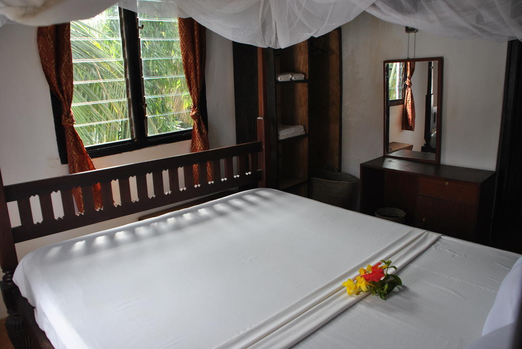 Shella White House Bed & Breakfast Lamu Exterior photo