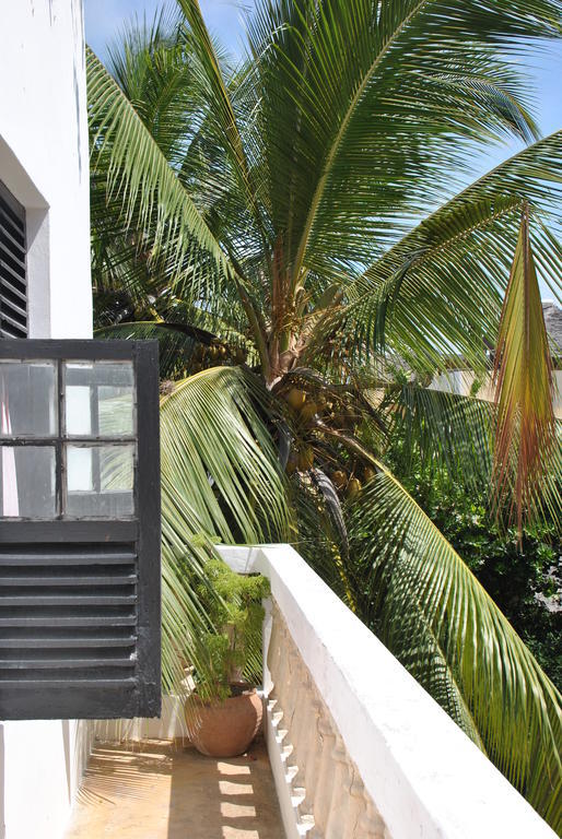 Shella White House Bed & Breakfast Lamu Exterior photo